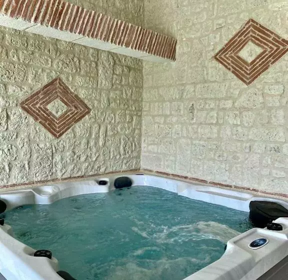 ペンション Suite Privative Jacuzzi Sauna De La Villa Del Castagnol
