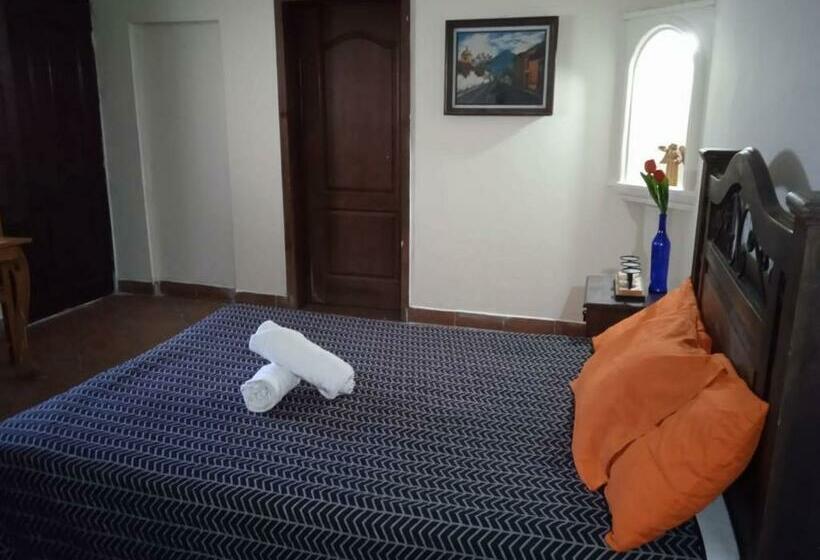 هاستل Huellas Hostal Antigua