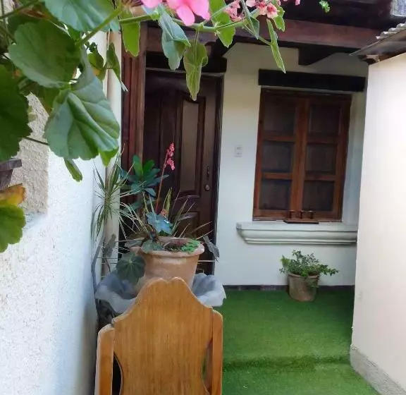 هاستل Huellas Hostal Antigua