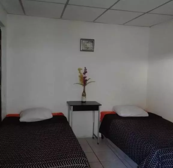 هاستل Huellas Hostal Antigua