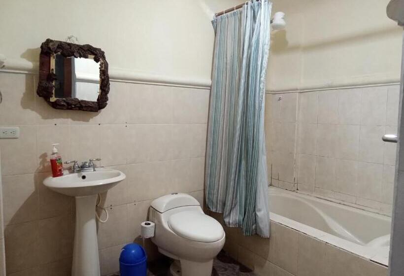 هاستل Huellas Hostal Antigua