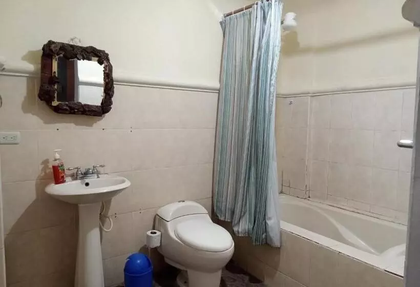 هاستل Huellas Hostal Antigua