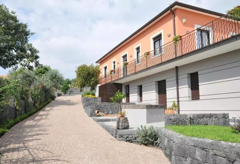 Aamiaismajoitus (B&B) La Casa Dell Alloro