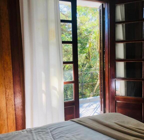 تختخواب و صبحانه Pousada Vila Floratta Capivari