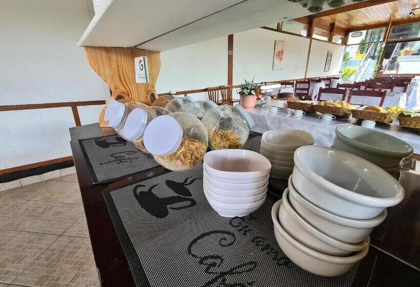 تختخواب و صبحانه Pousada Vila Floratta Capivari