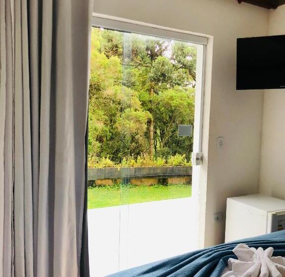 تختخواب و صبحانه Pousada Vila Floratta Capivari