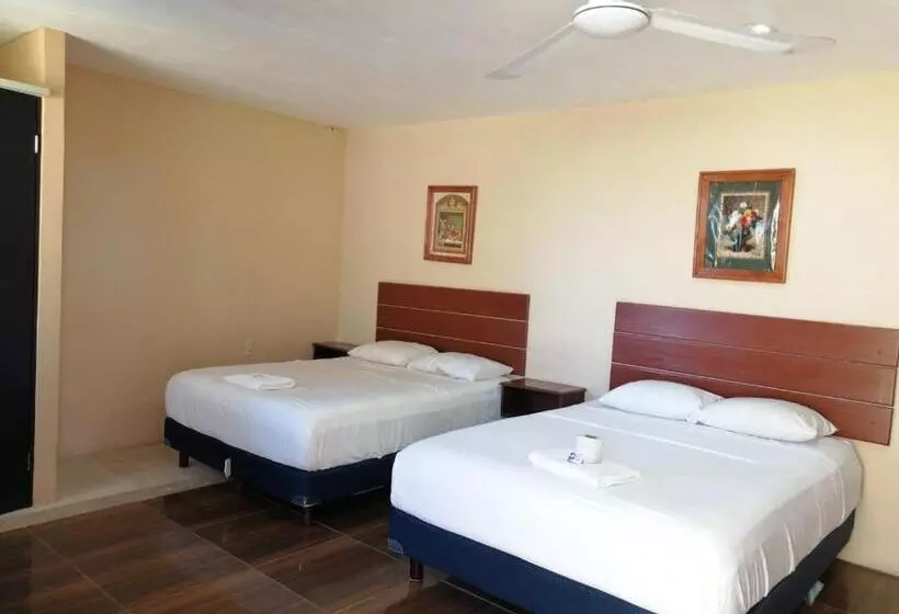 هتل Las Flores Campeche