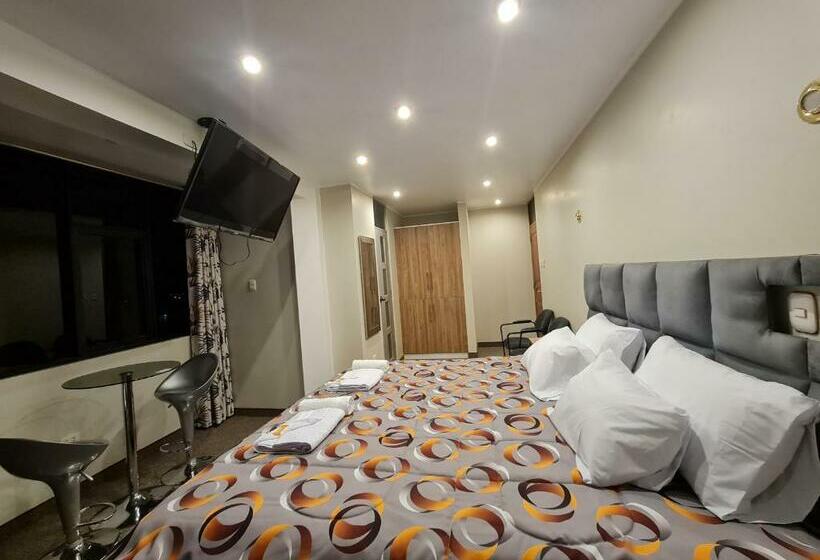 هتل Hostal Tuki Huancayo