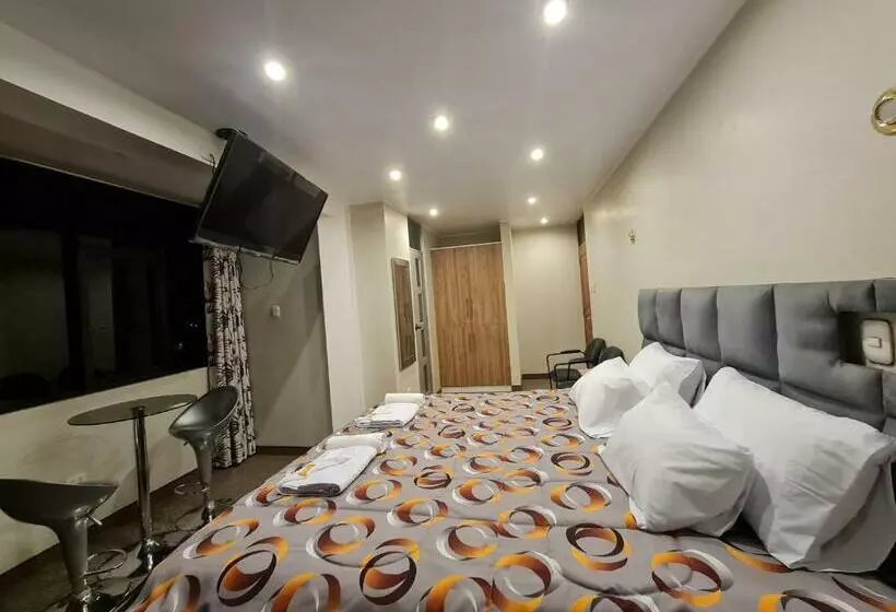هتل Hostal Tuki Huancayo