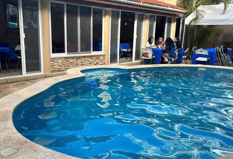 Hotel Las Flores Campeche