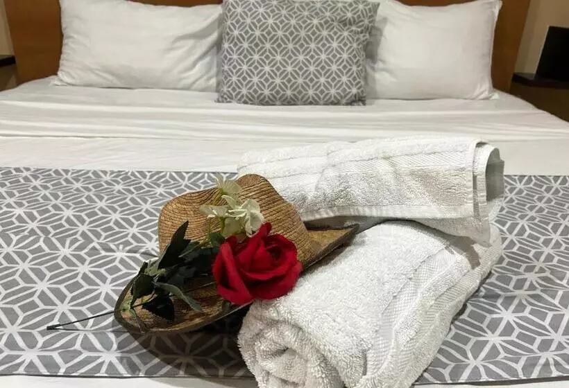 هتل Las Flores Campeche