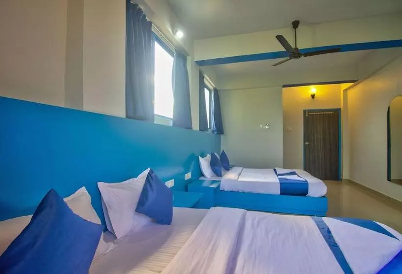 ホテル Mandrem Retreat Beach Resort