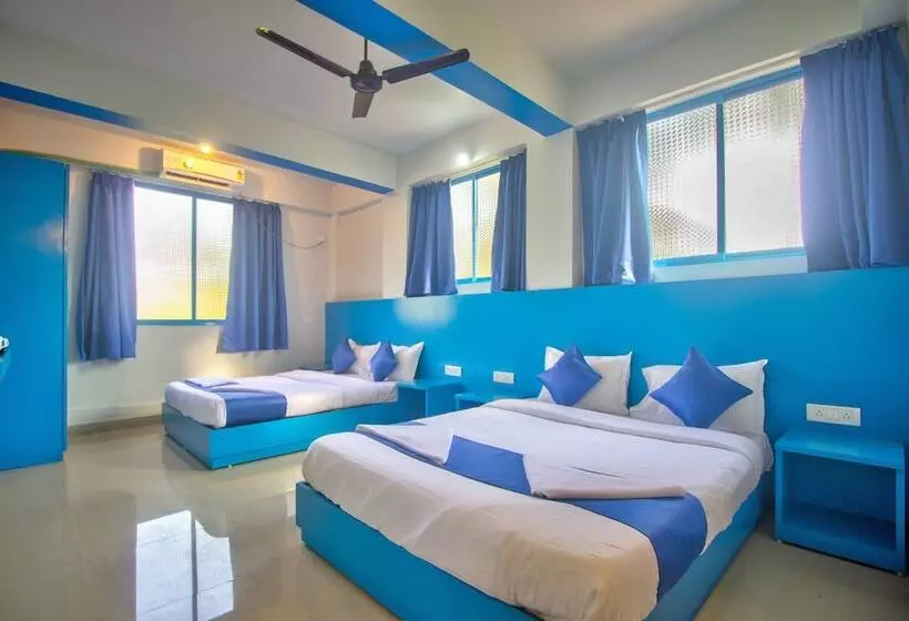 ホテル Mandrem Retreat Beach Resort