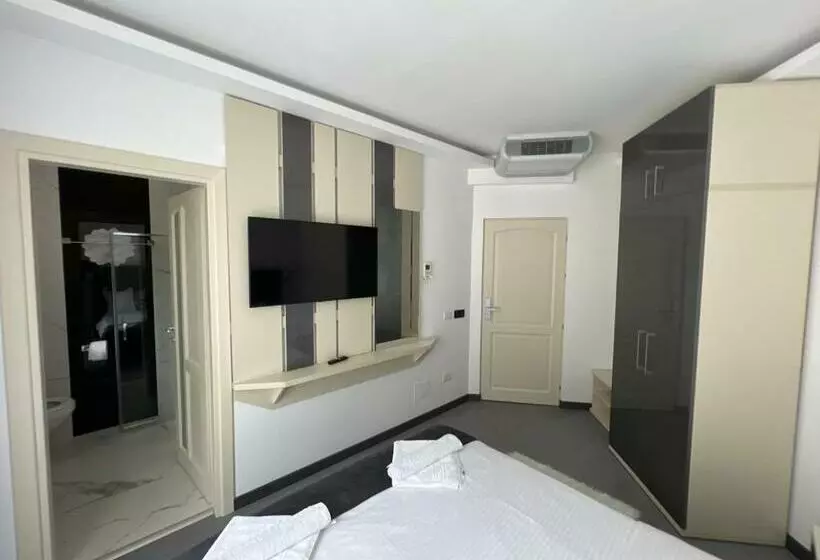 ホテル Ocaua Lui Cuza