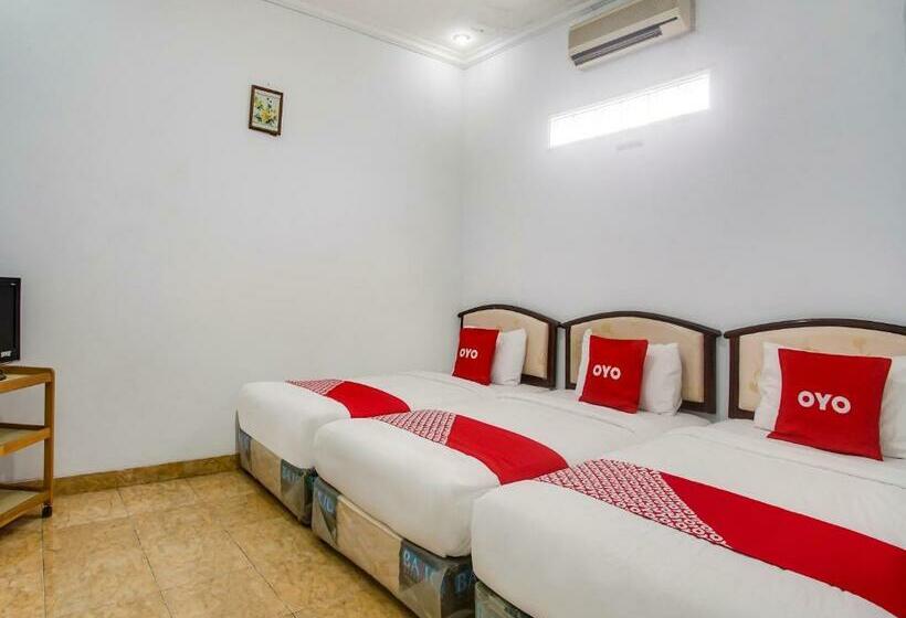 בית מלון כפרי Oyo 90771 Mess 19 Syariah