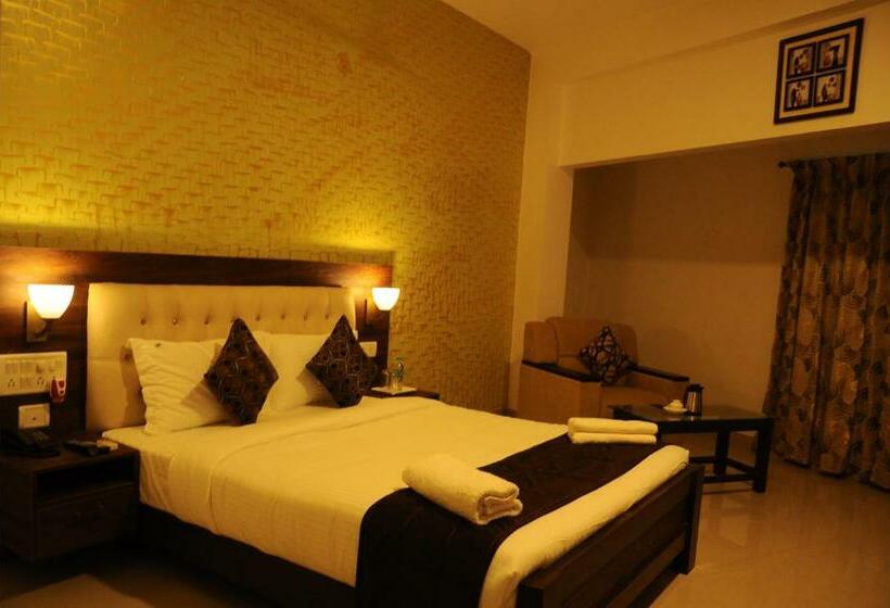 Hotel Platinum Arrow Hub