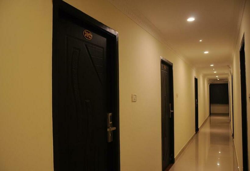 Hotel Platinum Arrow Hub