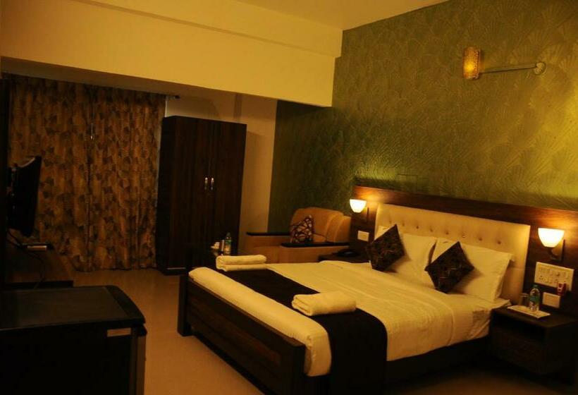 Hotel Platinum Arrow Hub