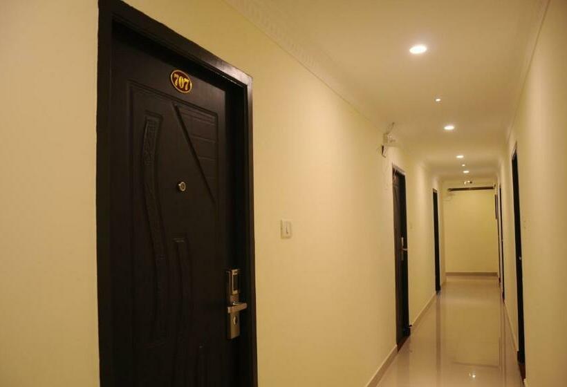 Hotel Platinum Arrow Hub