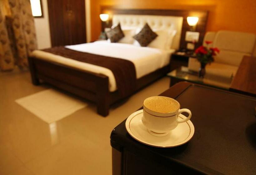 Hotel Platinum Arrow Hub