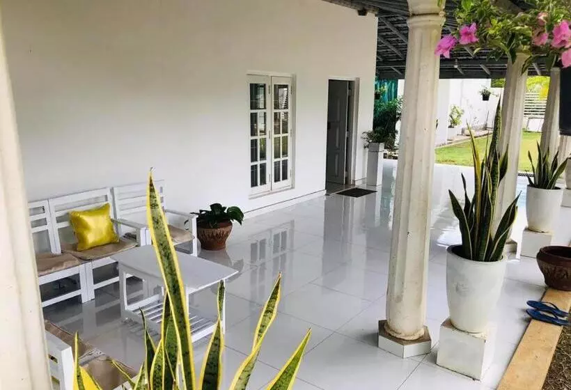 Majatalo Castile Inn