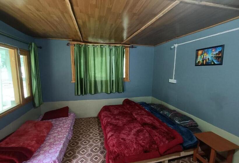 Pensão Reverberate Cafe & Cottages   Negi S Place