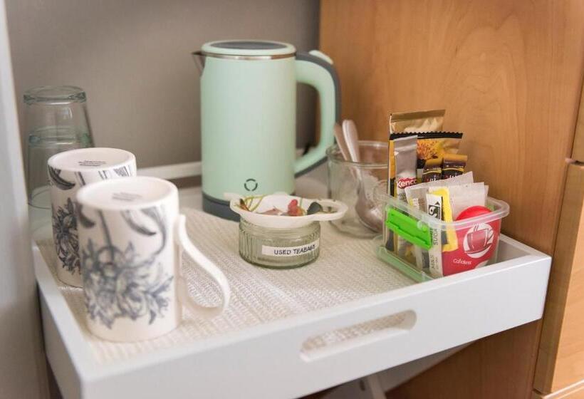 The Monkey House B&b