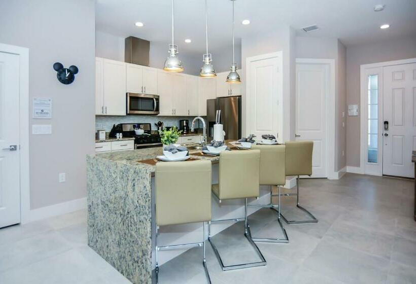 3 Br 3ba 1678ft 5min Disneyworld Resort Style