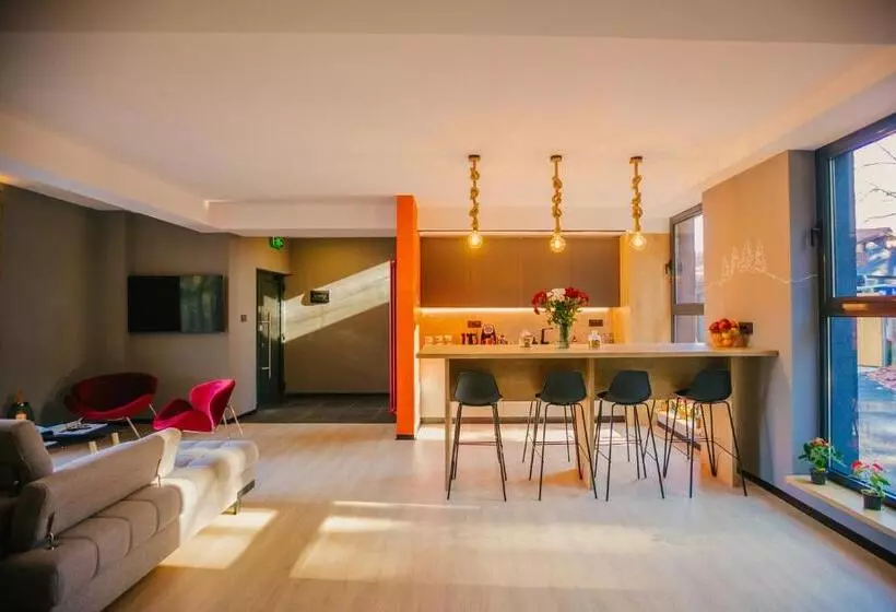 Adventure Lake Resort  Simared