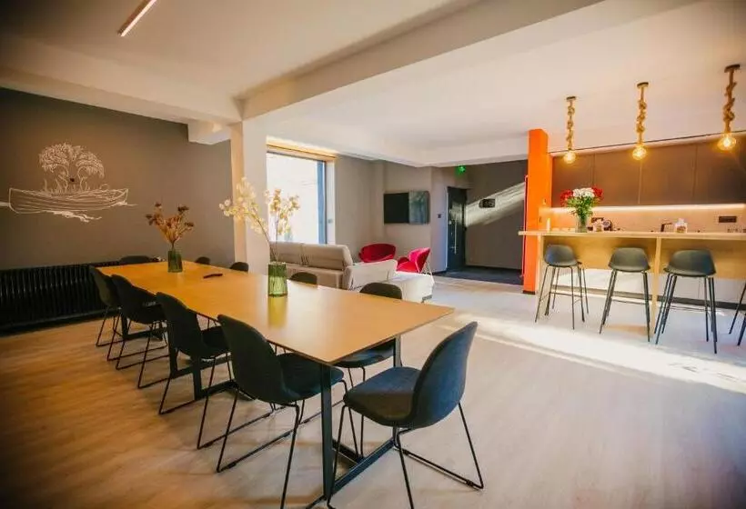 Adventure Lake Resort  Simared