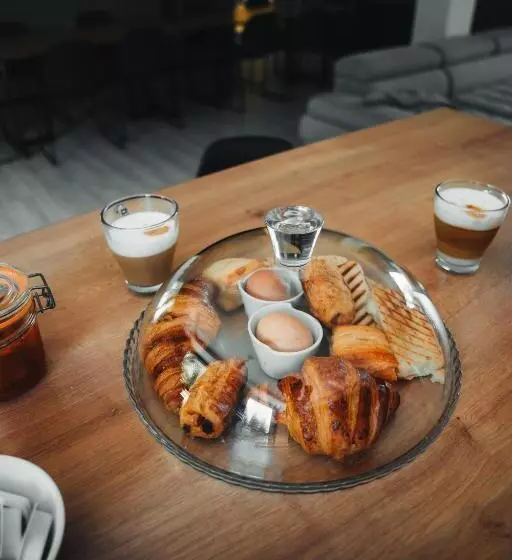 Adventure Lake Resort  Simared