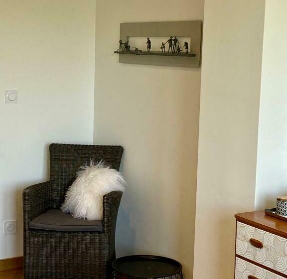 مبيت وإفطار La Tanière