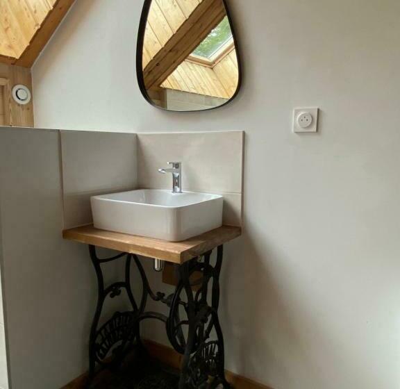 مبيت وإفطار La Tanière