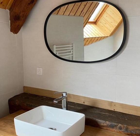 مبيت وإفطار La Tanière