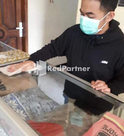 Hotel Bromo Indah Lestari Homestay Mitra Reddoorz