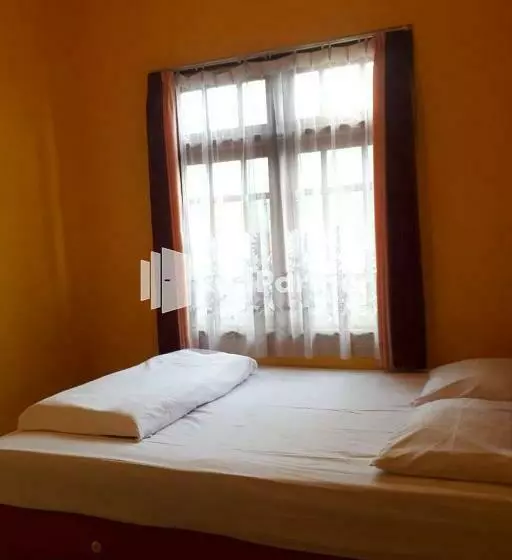 Hotelli Bromo Indah Lestari Homestay Mitra Reddoorz