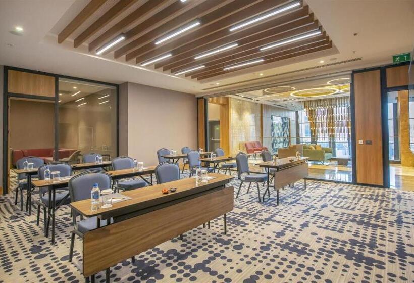 هتل Crowne Plaza Ankara, An Ihg