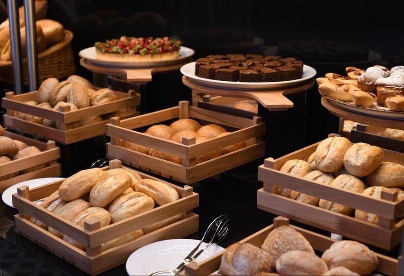 هتل Crowne Plaza Ankara, An Ihg