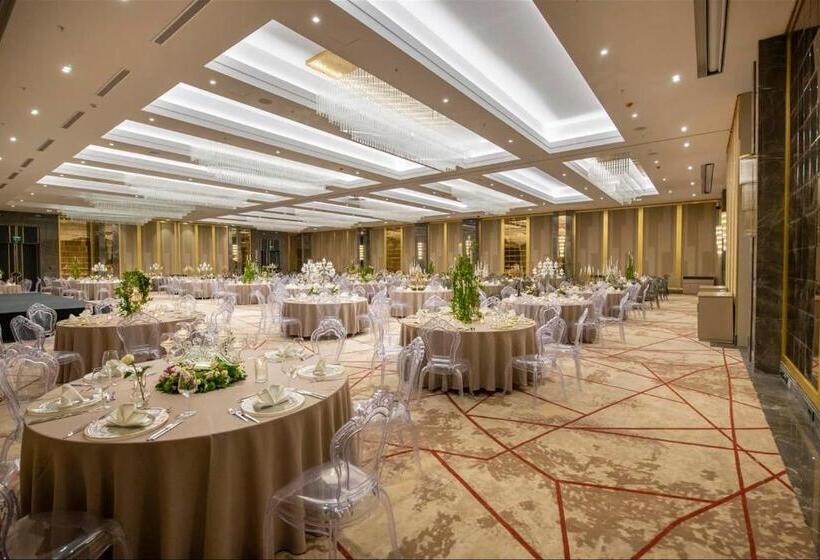 هتل Crowne Plaza Ankara, An Ihg