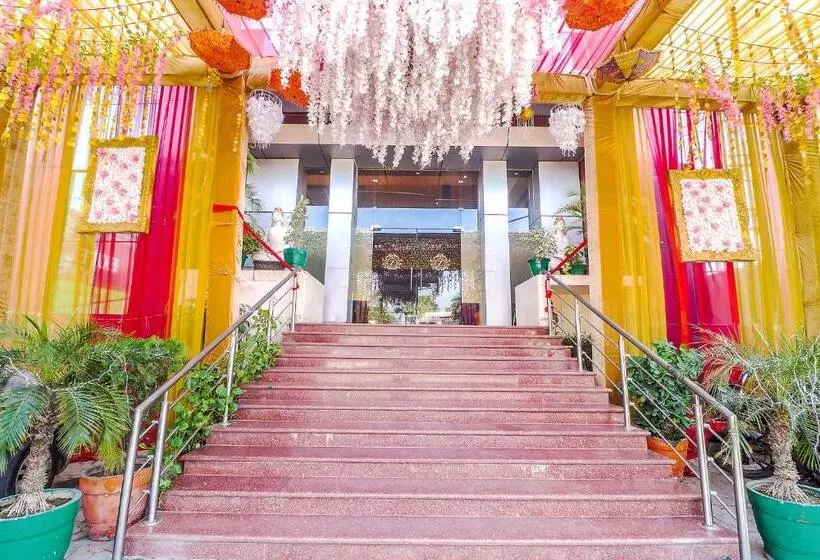 Fabhotel Prime Z Grand