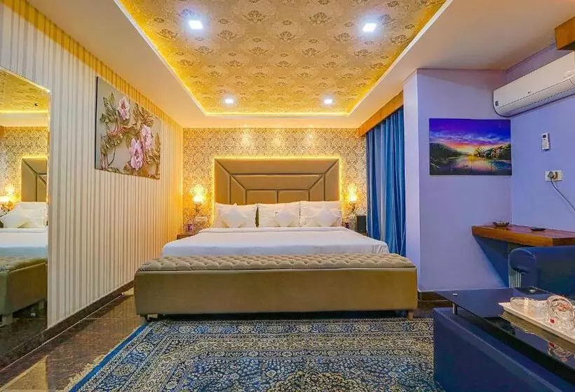 Fabhotel Prime Z Grand