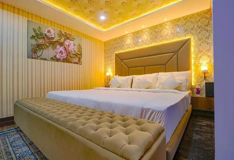 Fabhotel Prime Z Grand