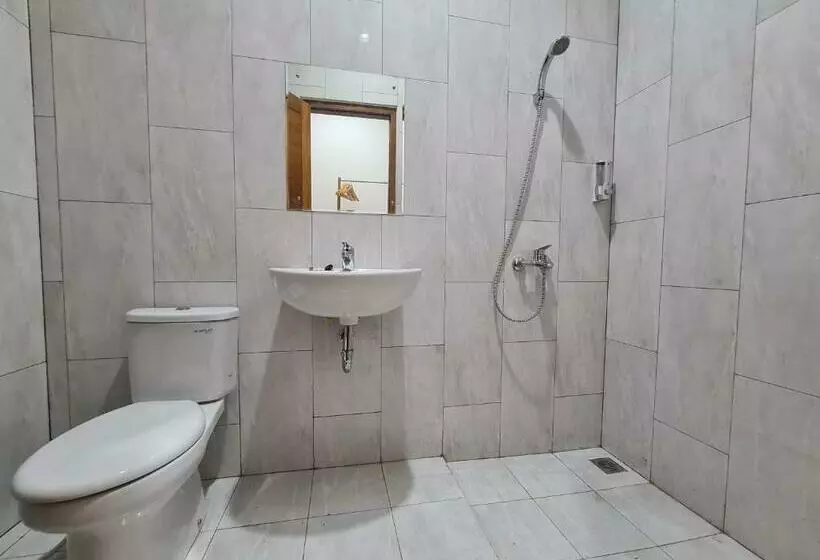 Hotelli Graha Martadinata Syariah Mitra Reddoorz