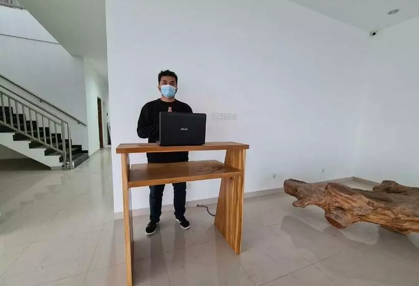 Hotelli Graha Martadinata Syariah Mitra Reddoorz