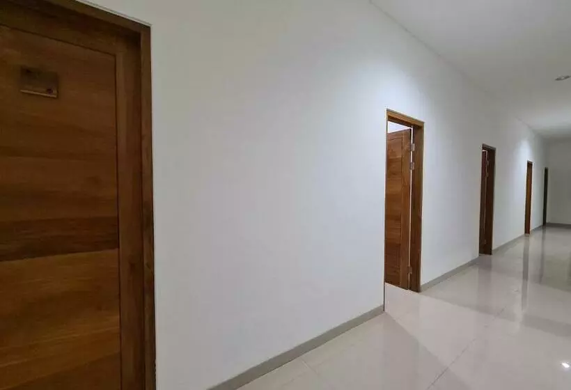 Hotelli Graha Martadinata Syariah Mitra Reddoorz