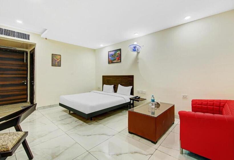 Townhouse 1260 Hotel Kinsfolk Inn