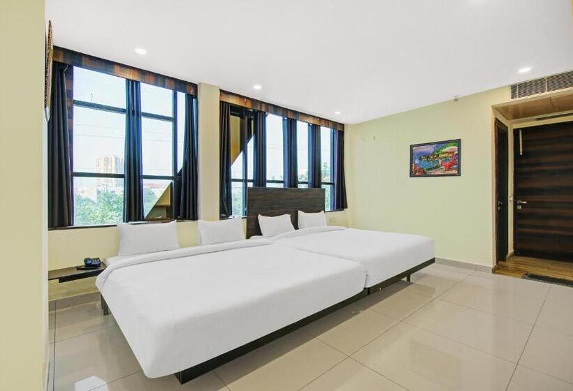 Townhouse 1260 Hotel Kinsfolk Inn