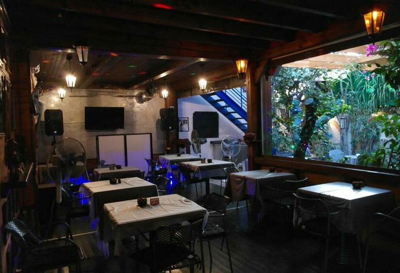 پانسیون Harrys Inn Guesthouse