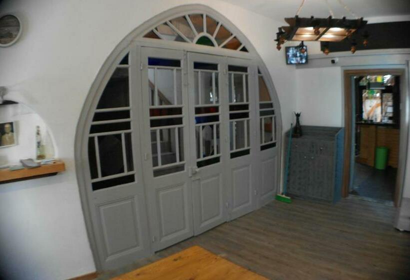 پانسیون Harrys Inn Guesthouse