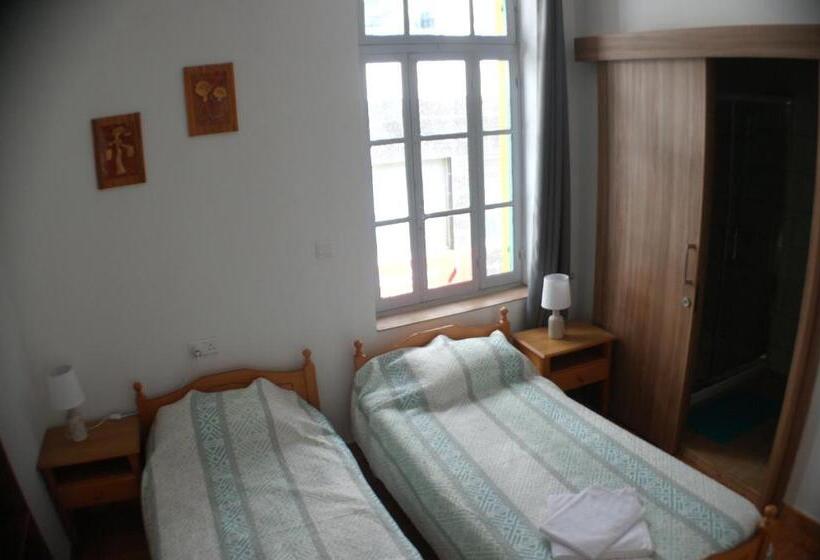 پانسیون Harrys Inn Guesthouse